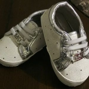 Michael Kors 'Alison' Crib Shoes